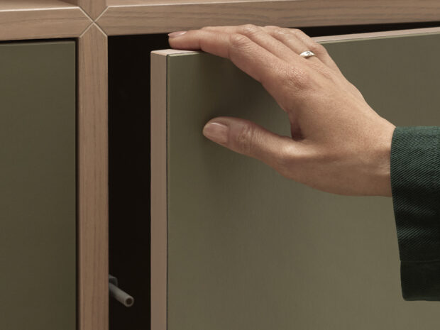 Furniture Linoleum 4184 olive close up fingers on door